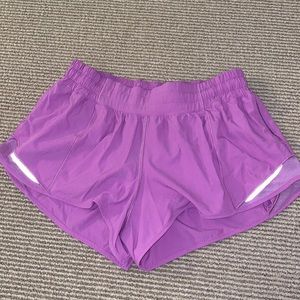 Lululemon Pink Purple Magenta Hotty Hot Shorts Sz 6 2.5.
